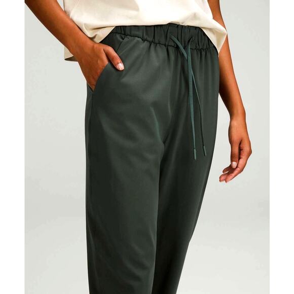 Lululemon Stretch High-Rise Jogger *Full Length - Picture 13 of 16